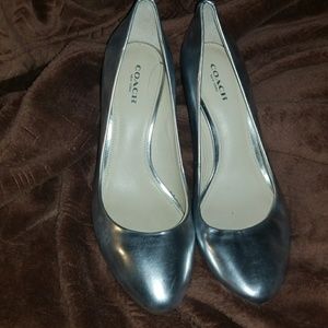 Coach Nala pumps